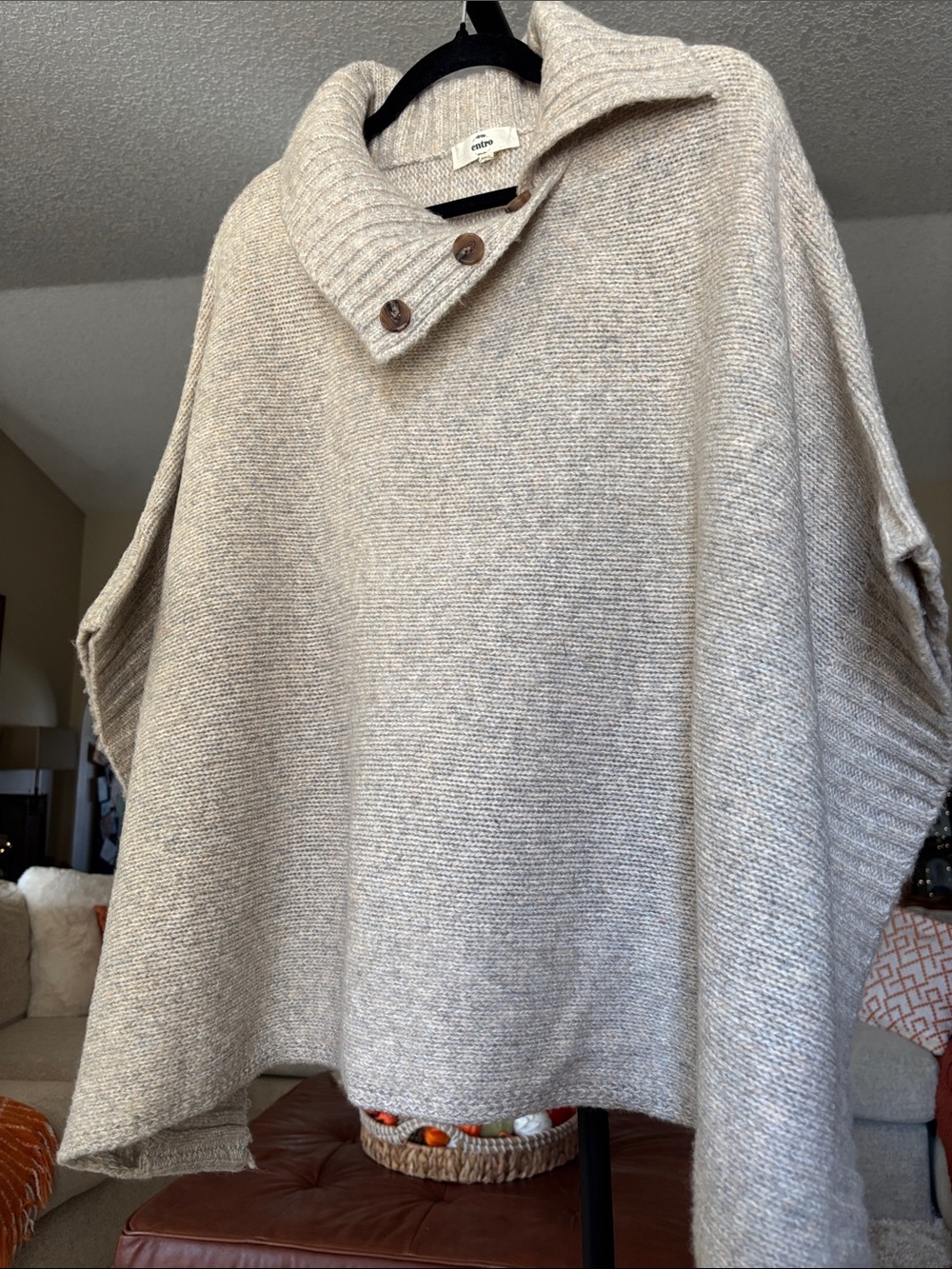 entro Cream Button-Collar Knit Poncho